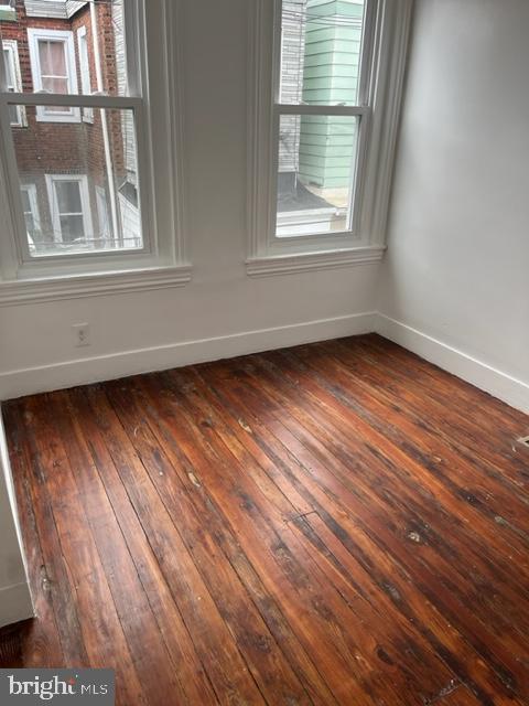 PORT RICHMOND - Residential Lease