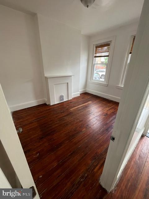 PORT RICHMOND - Residential Lease