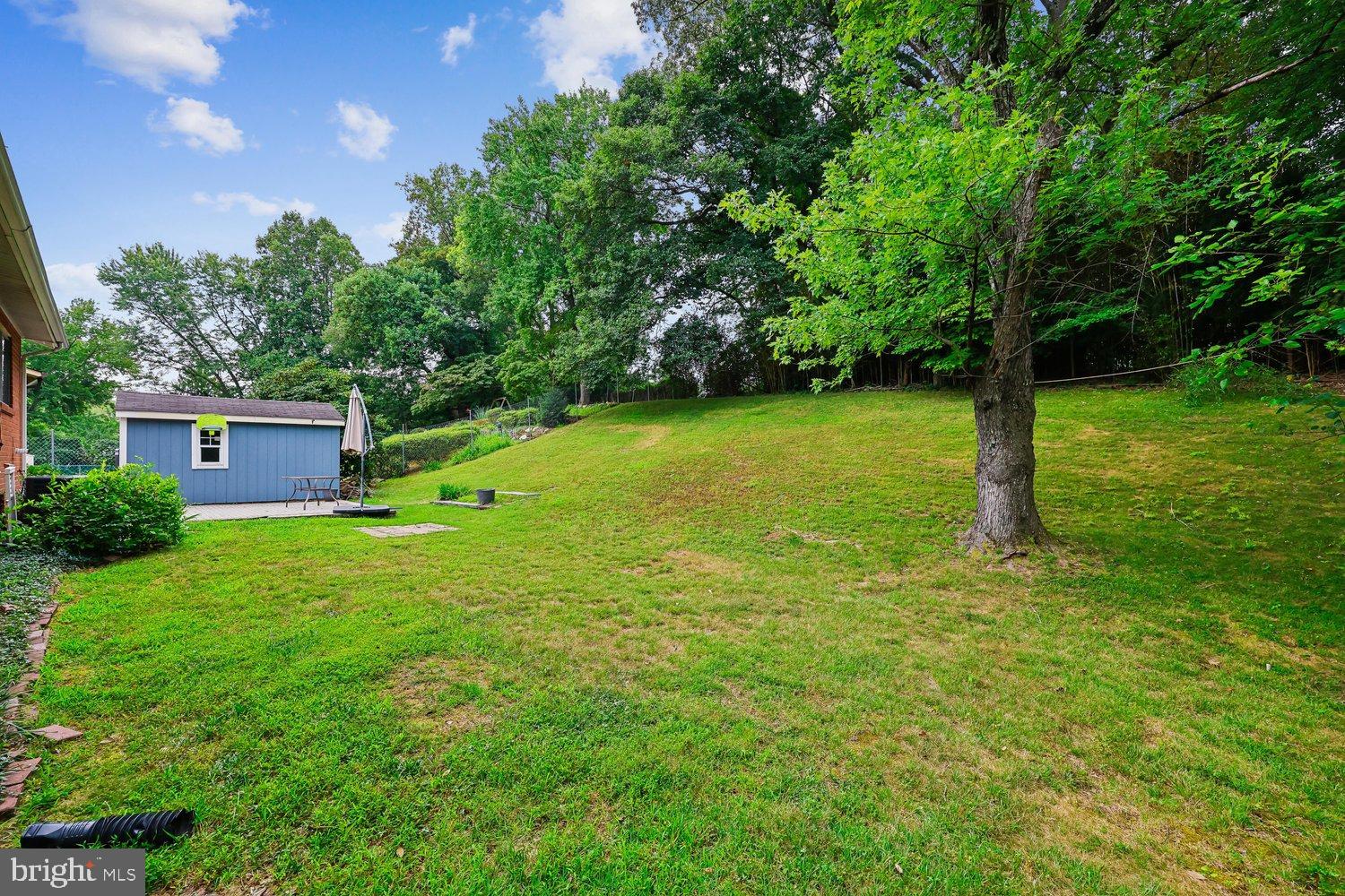 11512 CHARLTON DRIVE