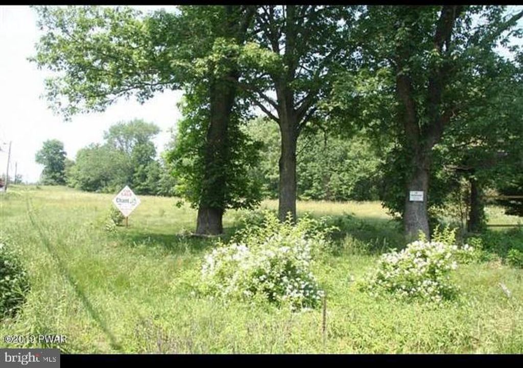 Photo of 418 Zinc Ln, STROUDSBURG, PA 18360 (MLS # PAMR2004774)