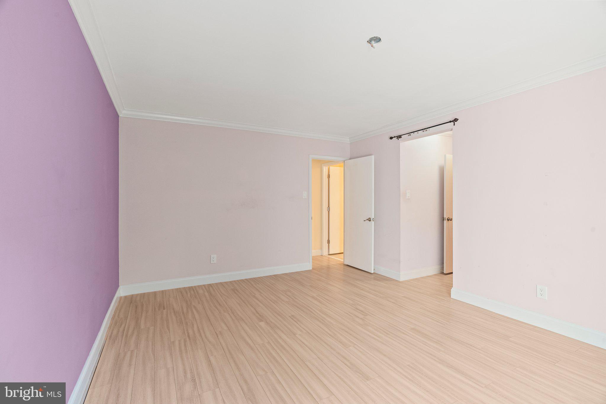 PHILADELPHIA (NORTHEAST) - Residential