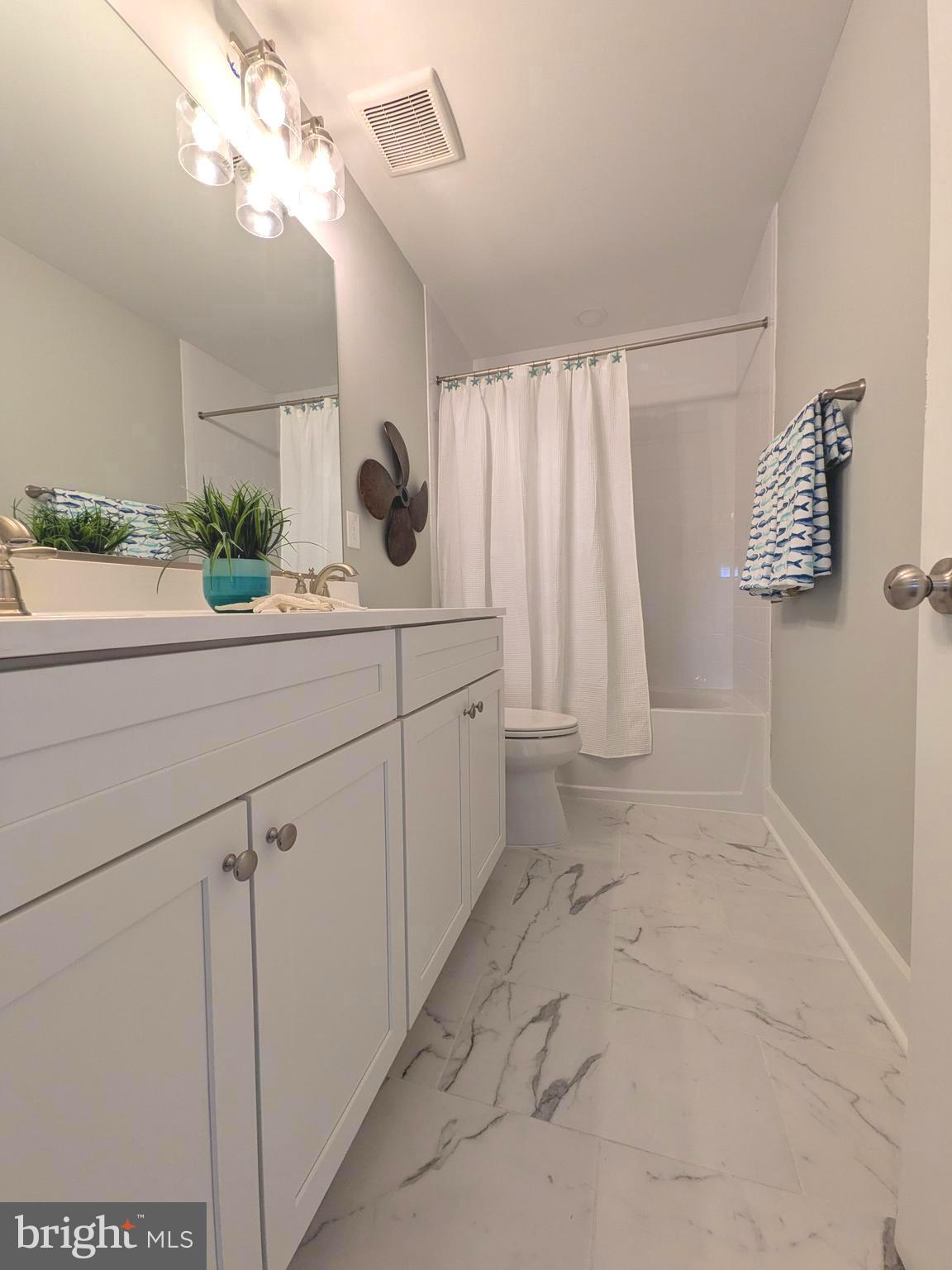 EASTON CLUB - Residential