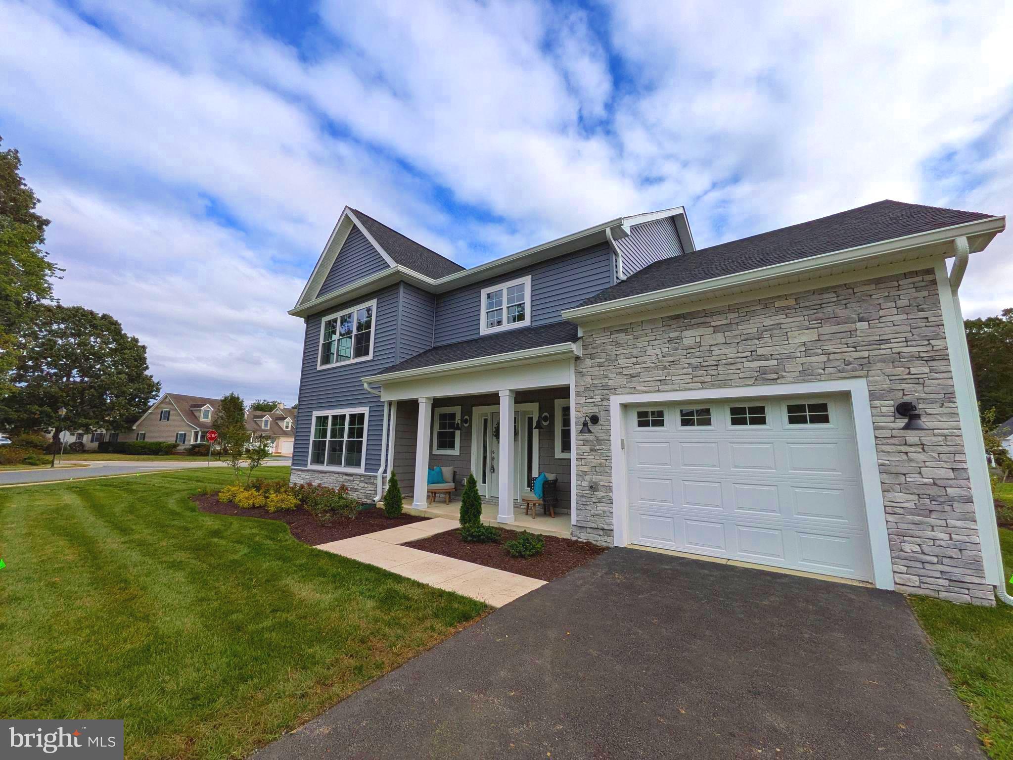 EASTON CLUB - Residential