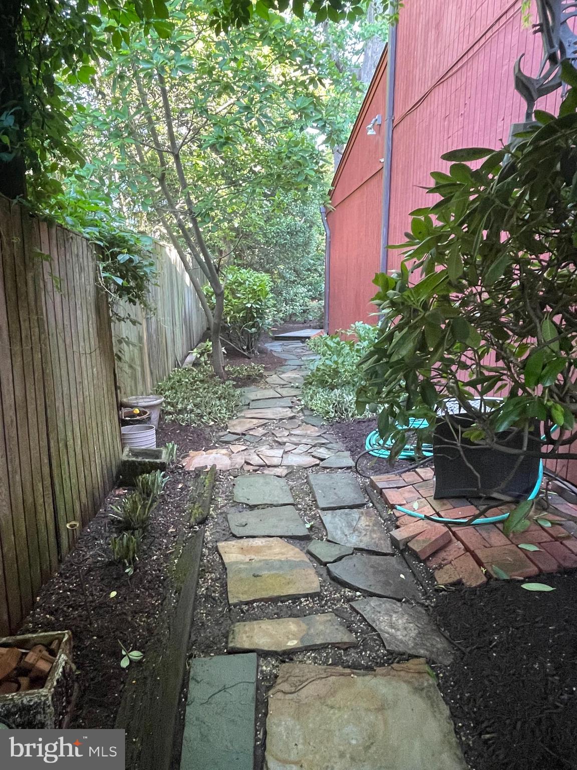 ELLISON HEIGHTS - Residential