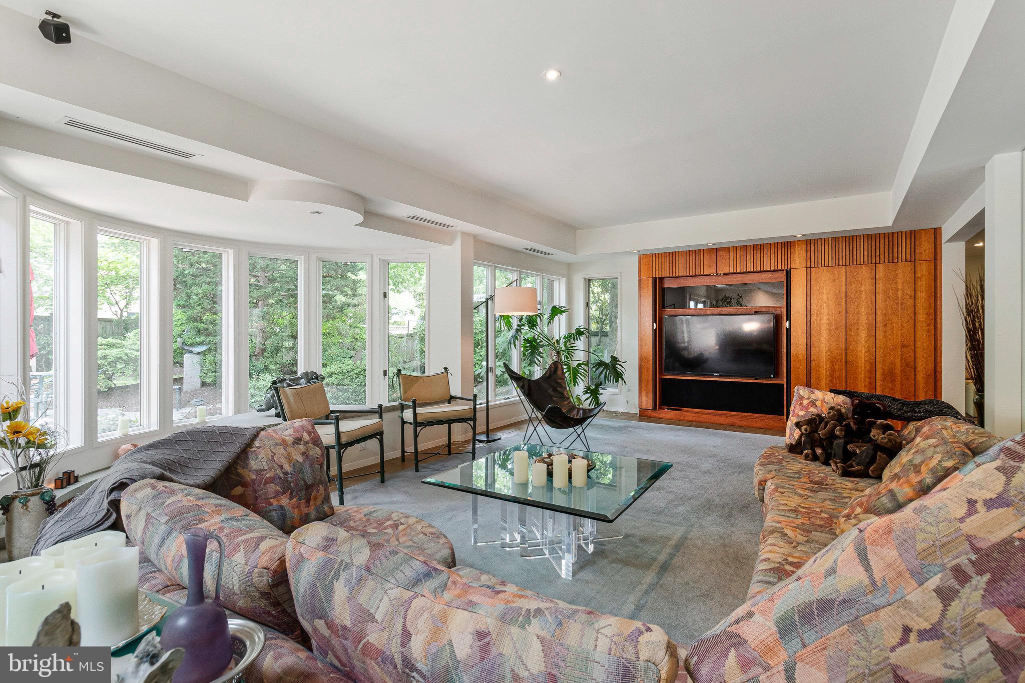 ELLISON HEIGHTS - Residential