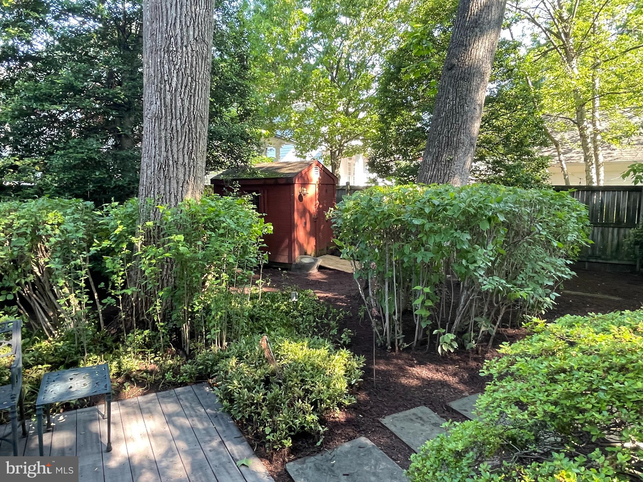 ELLISON HEIGHTS - Residential