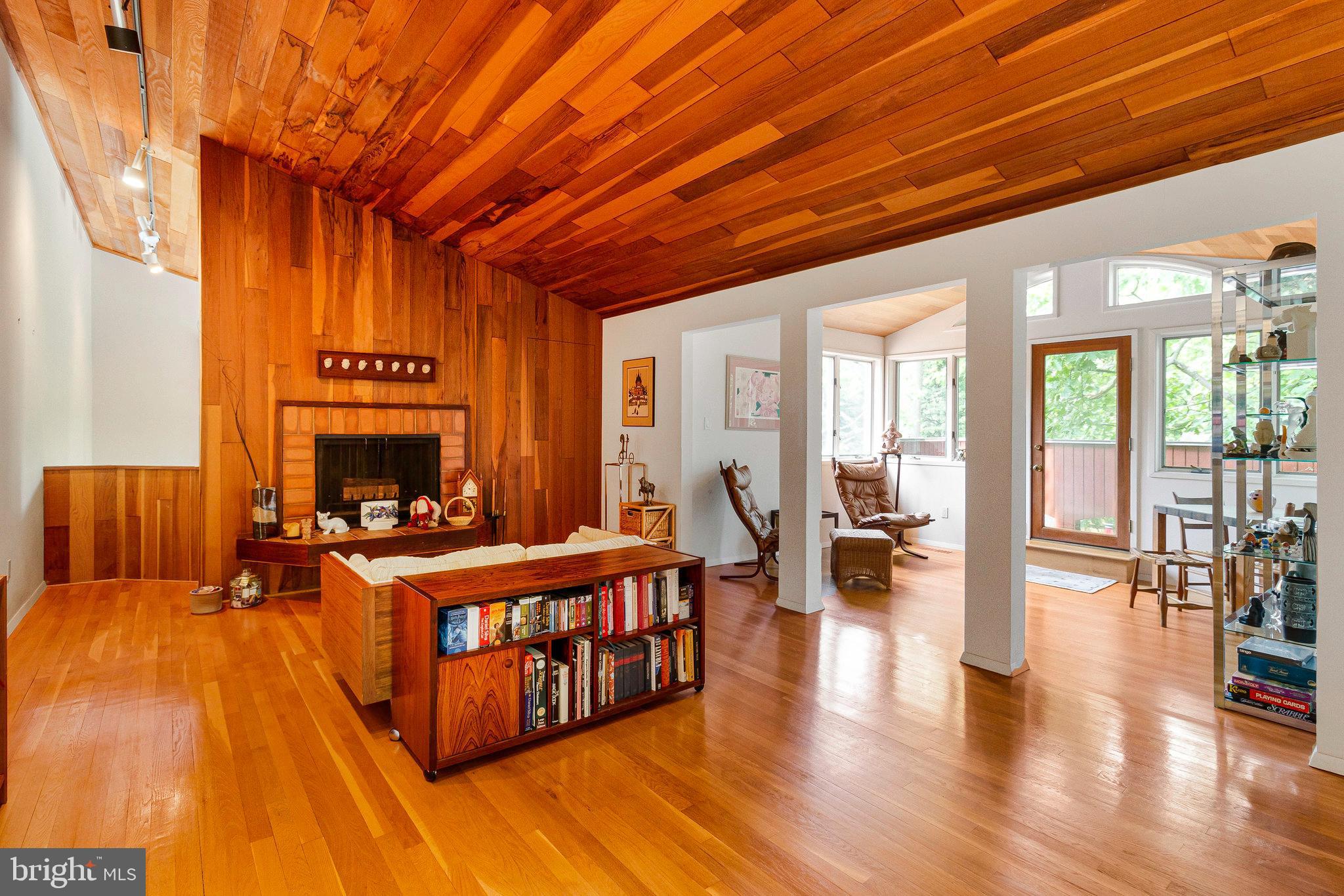 ELLISON HEIGHTS - Residential