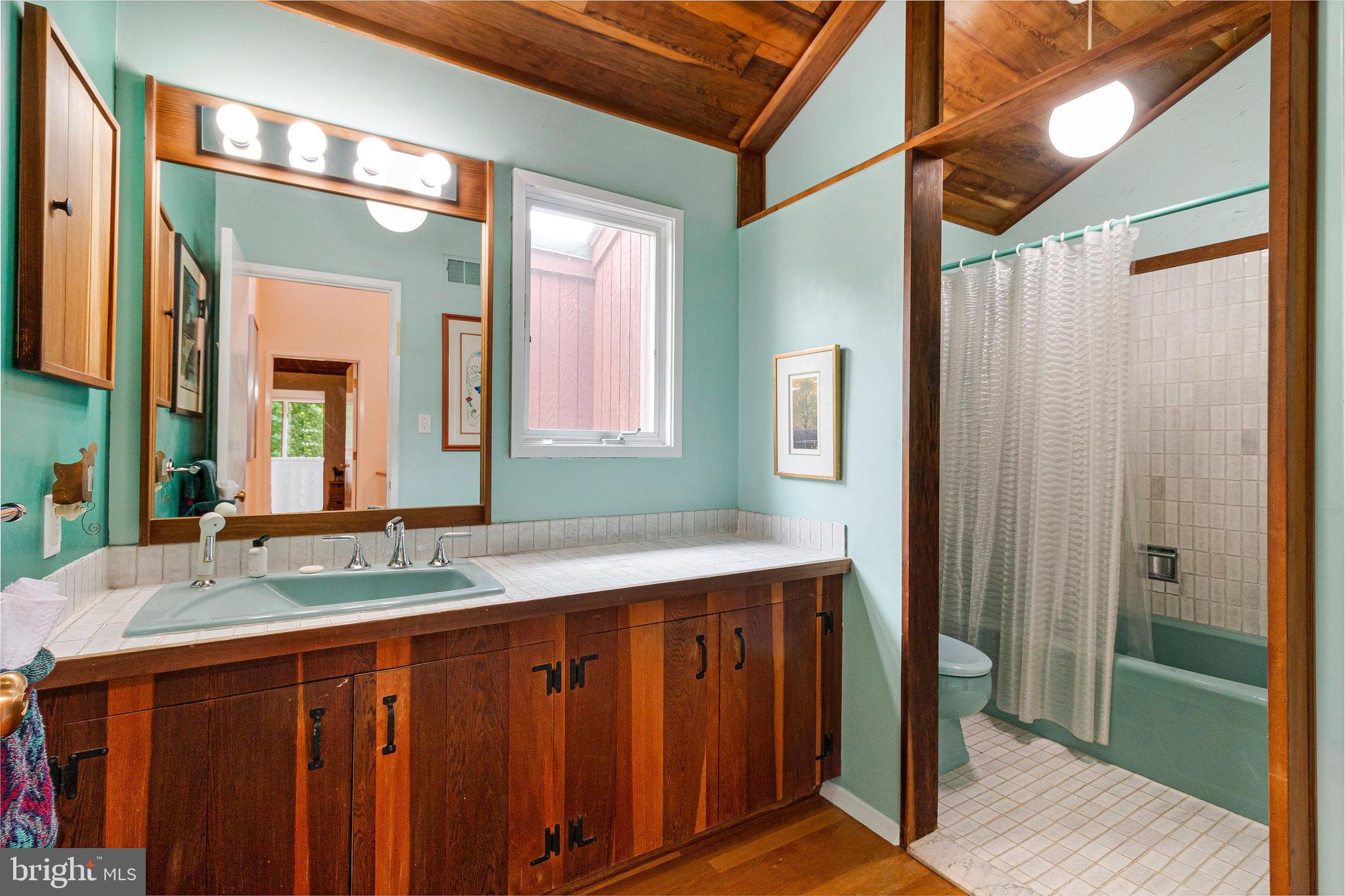 ELLISON HEIGHTS - Residential