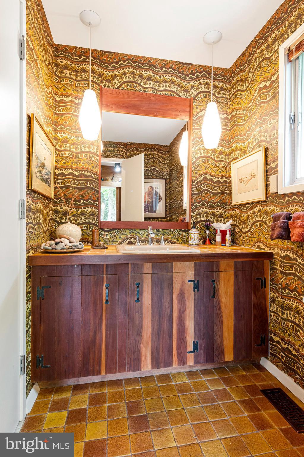 ELLISON HEIGHTS - Residential