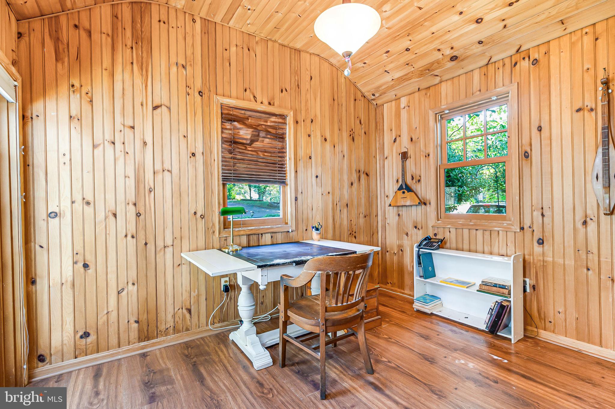 WESTHAMPTON - Residential