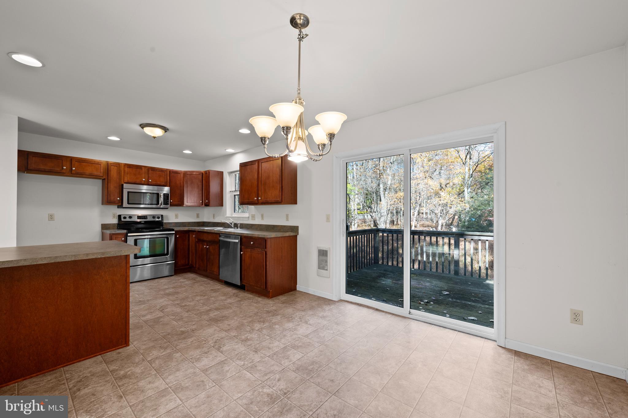 MT POCAHONTAS - Residential