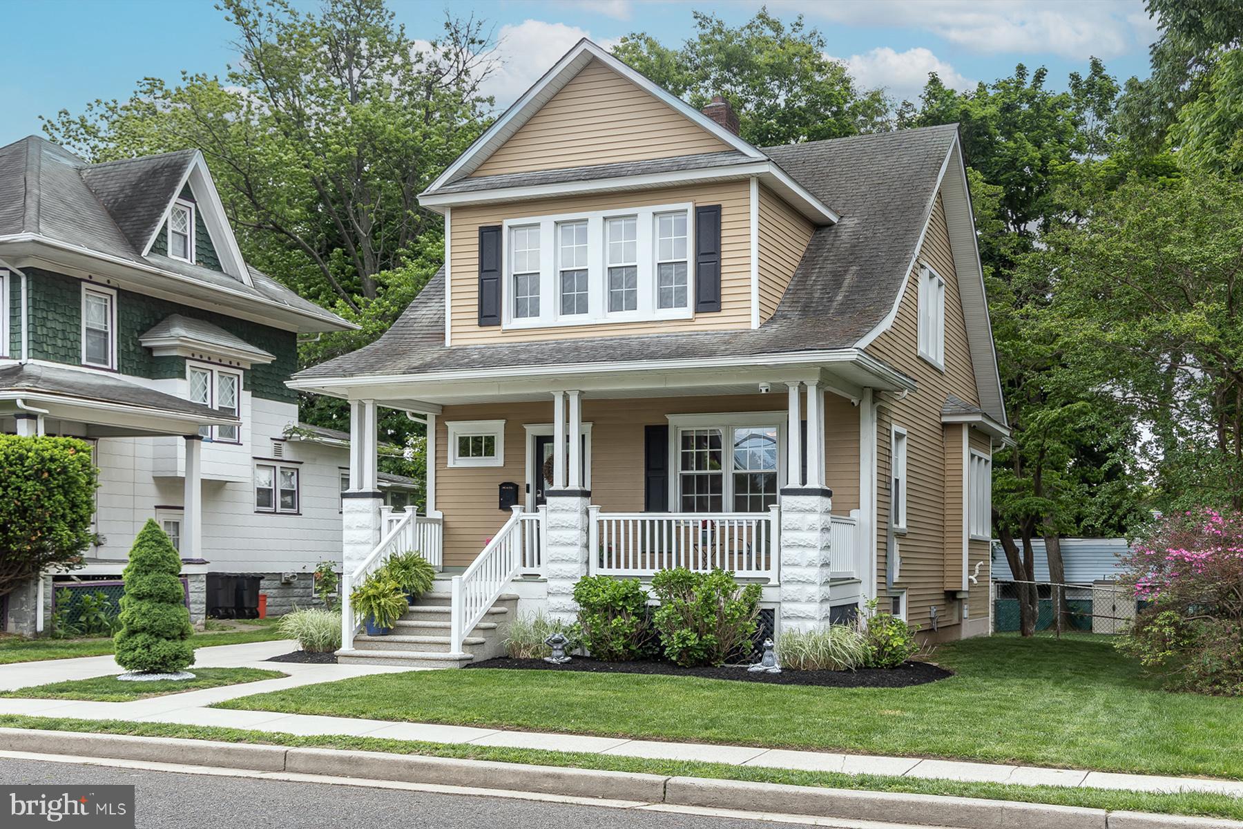 1116 ELM AVENUE