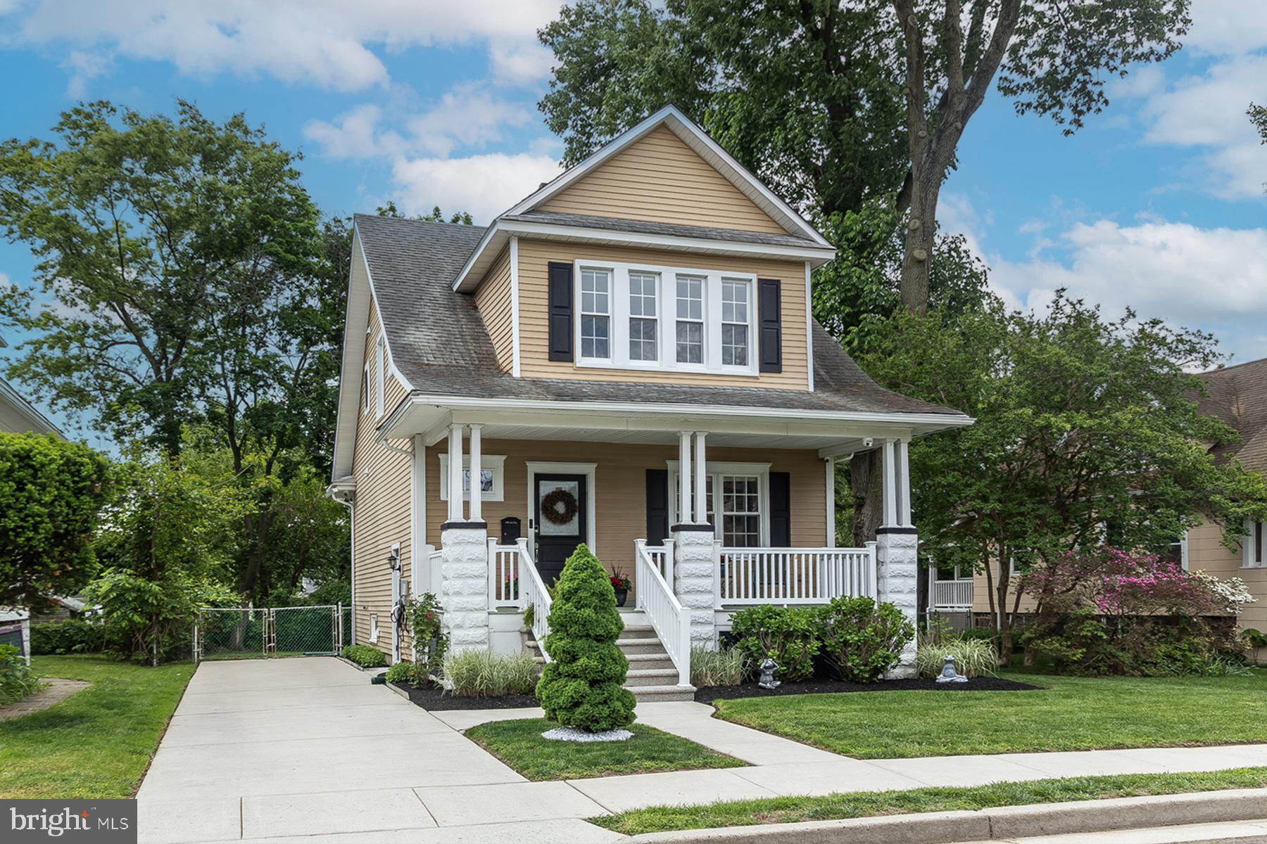 1116 ELM AVENUE