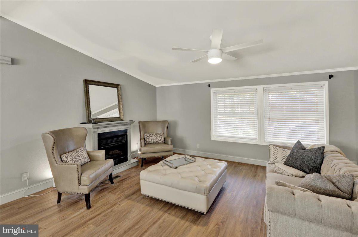 MOUNTAIN VILLAGE - Residential