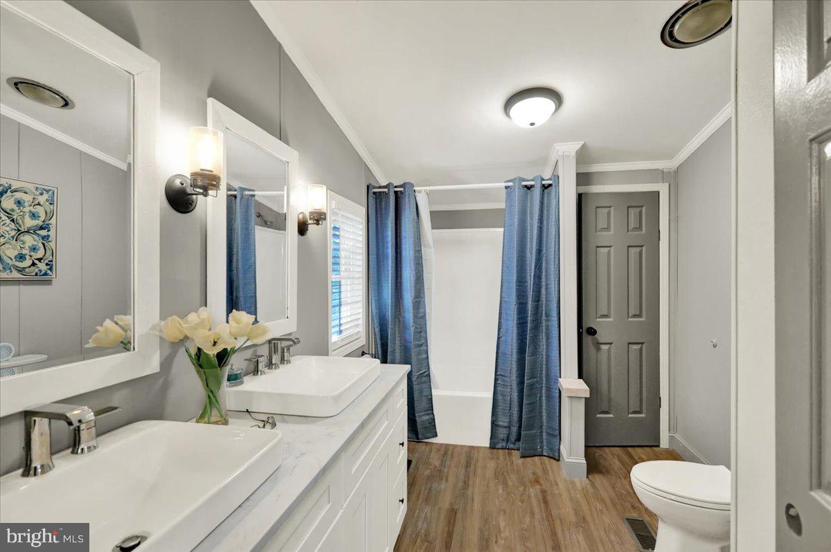 MOUNTAIN VILLAGE - Residential