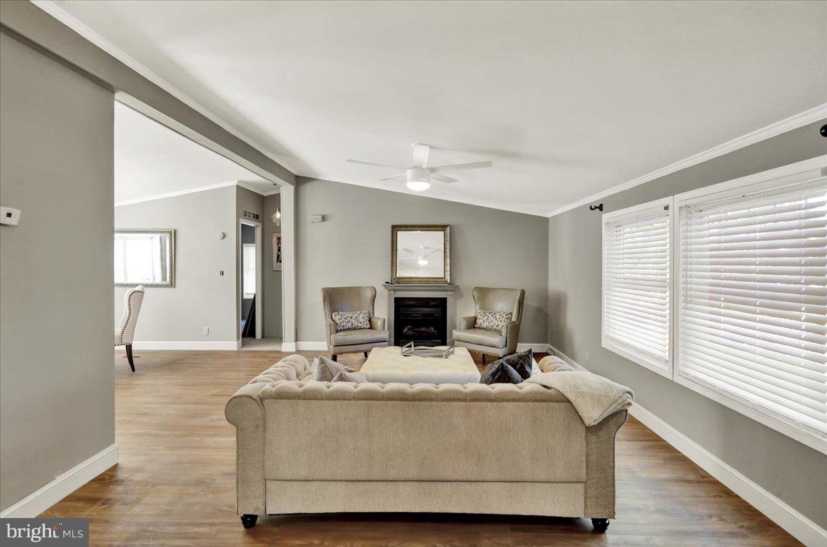 MOUNTAIN VILLAGE - Residential