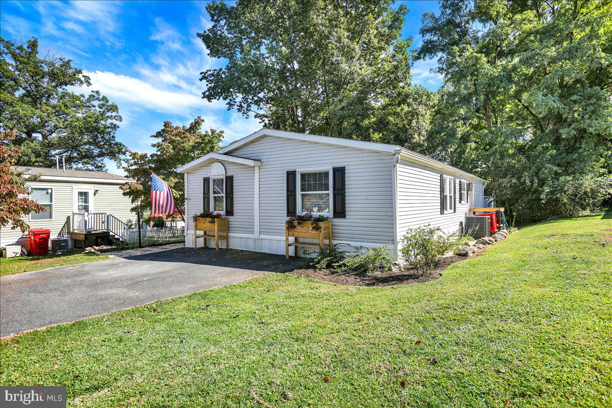 MOUNTAIN VILLAGE - Residential