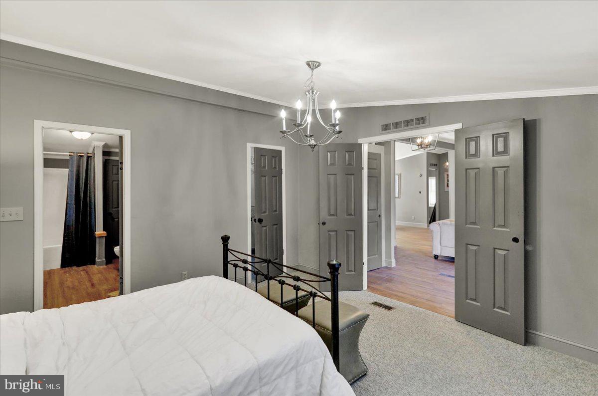 MOUNTAIN VILLAGE - Residential