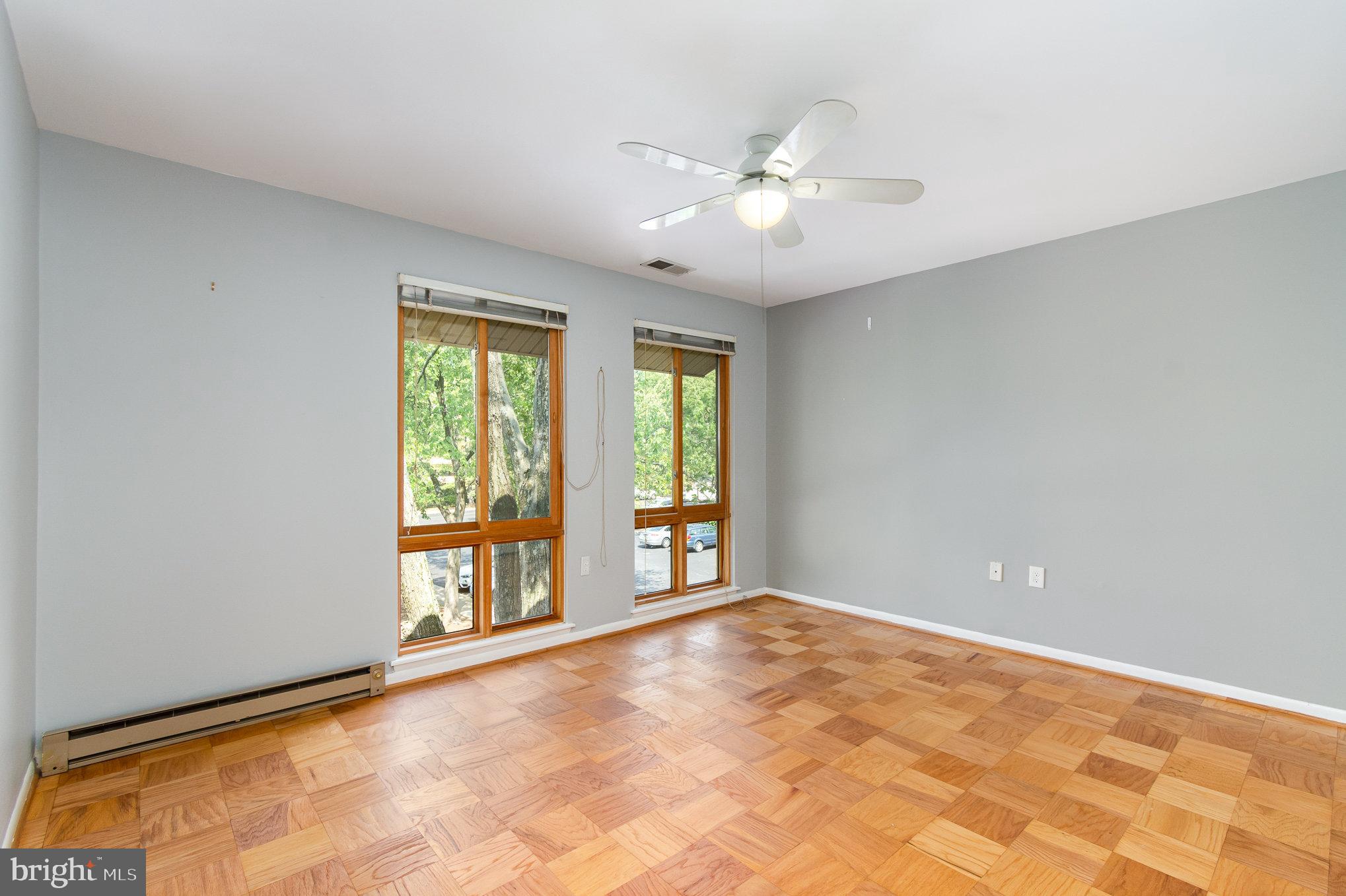 ROLAND PARK - Residential