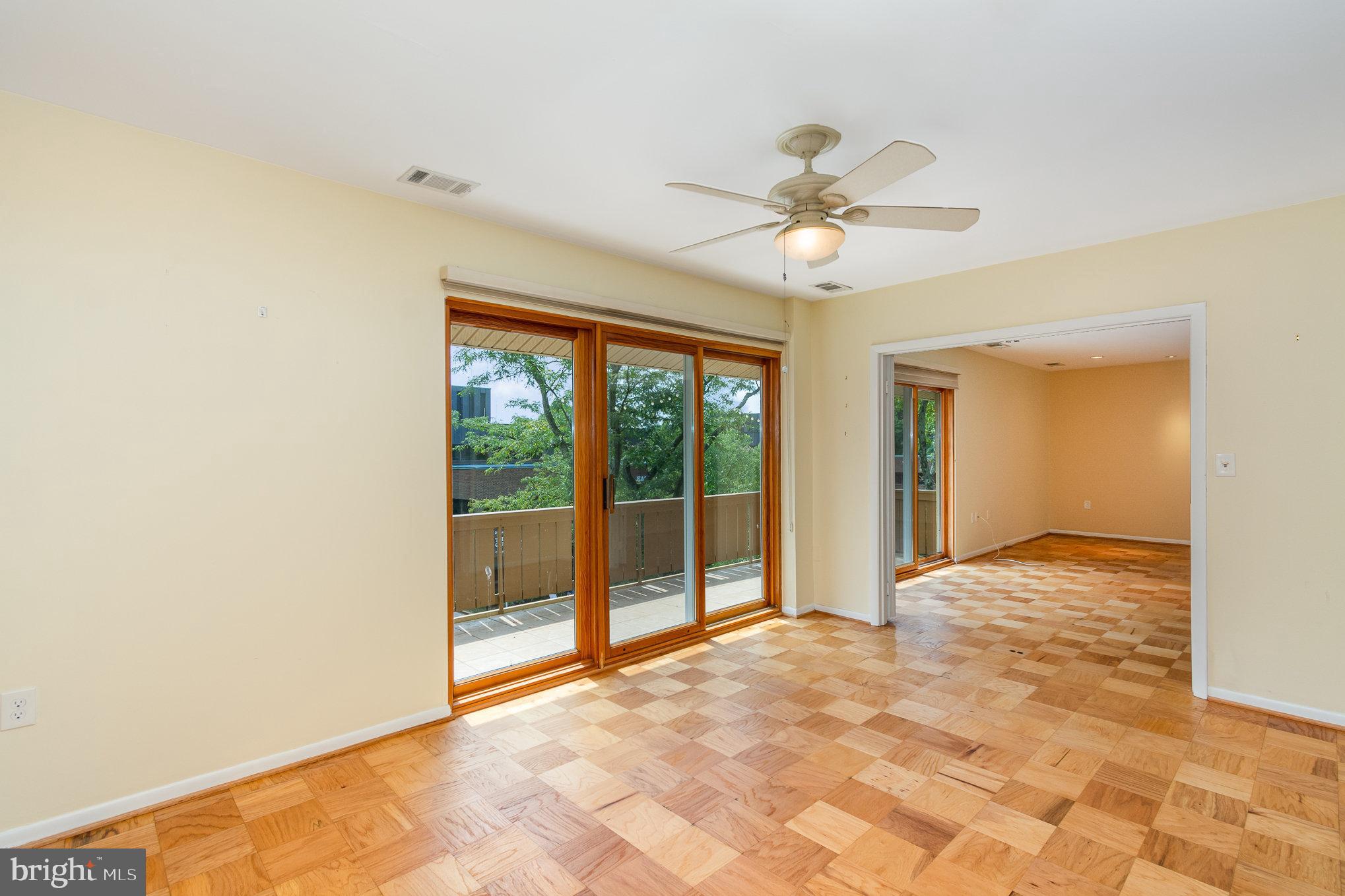 ROLAND PARK - Residential