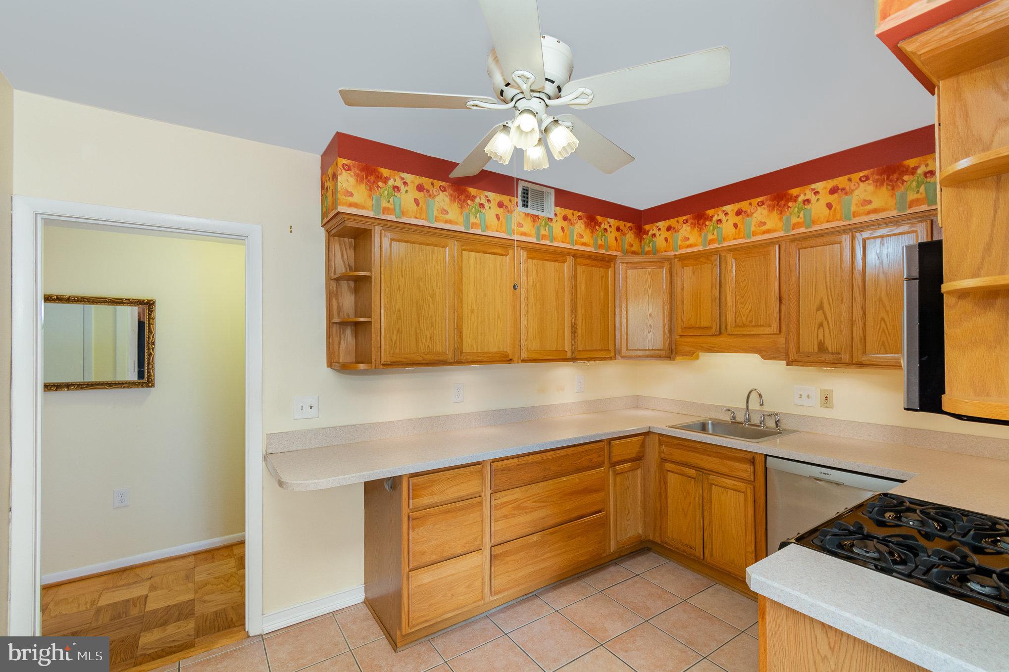 ROLAND PARK - Residential