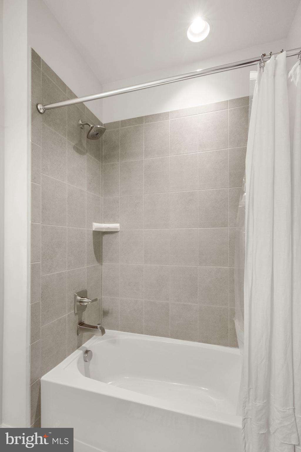 SUMMER HAVEN - Residential