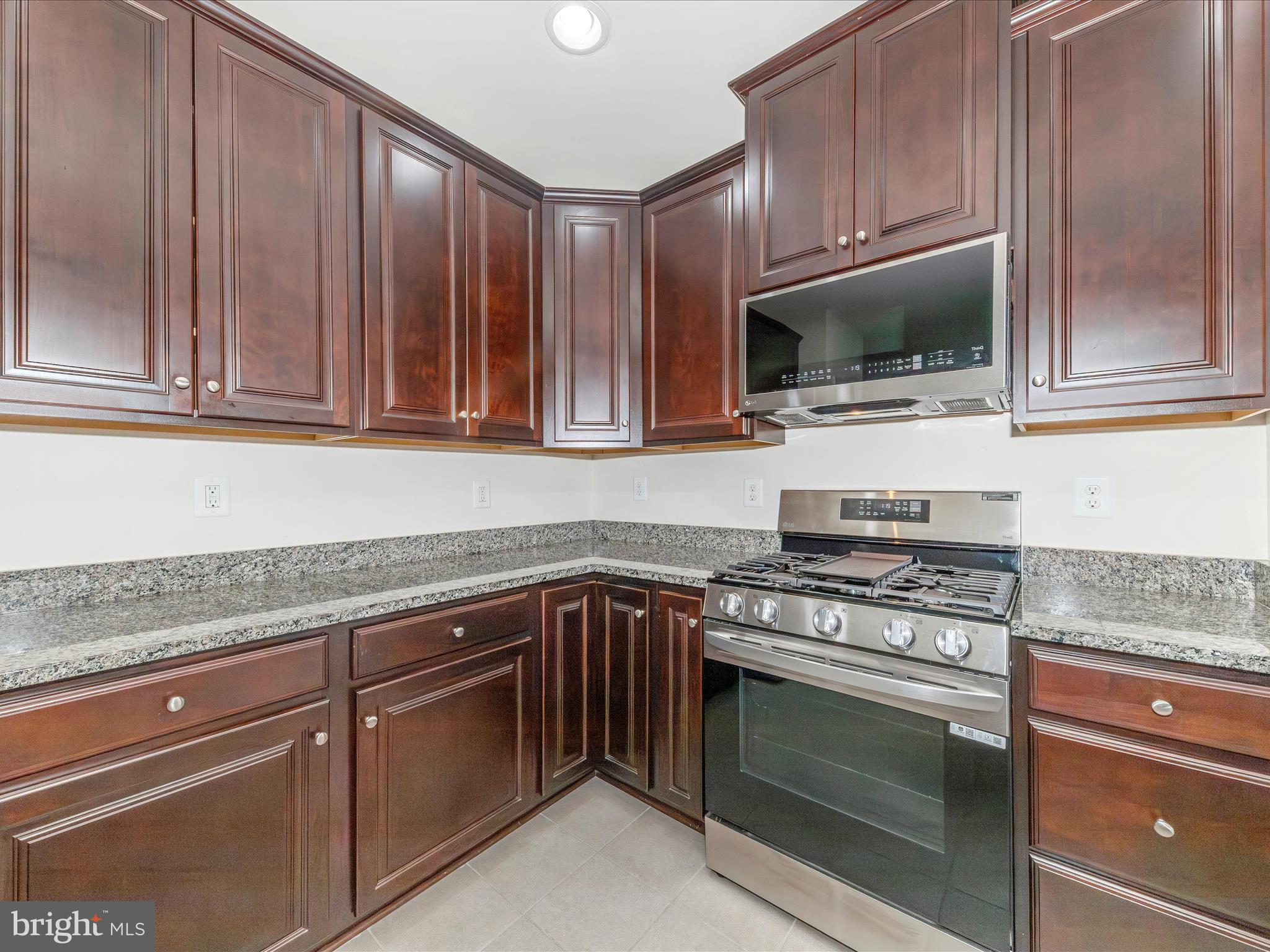 LINTON AT BALLENGER - Residential