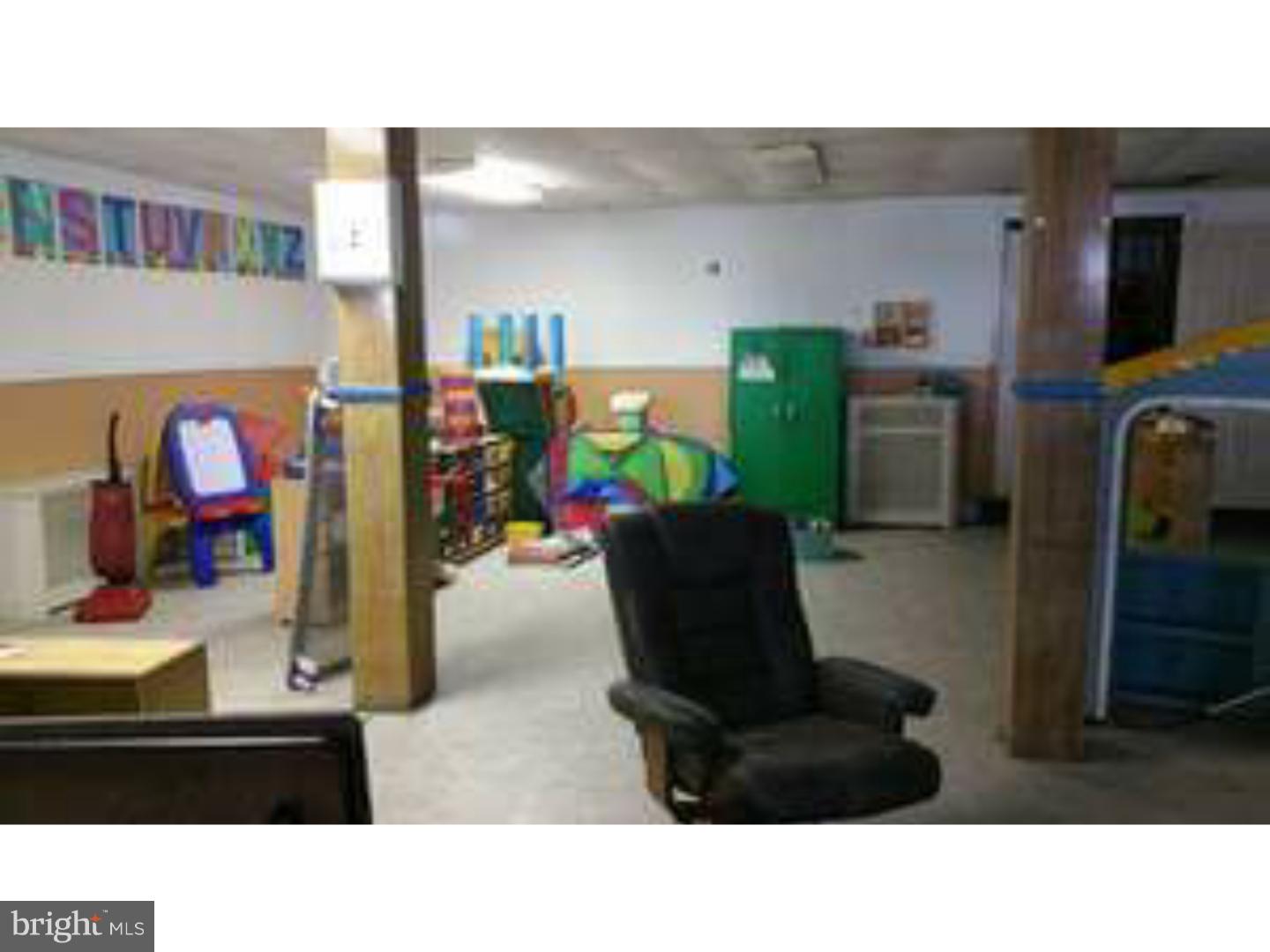 PHILADELPHIA (WEST) - Commercial Lease