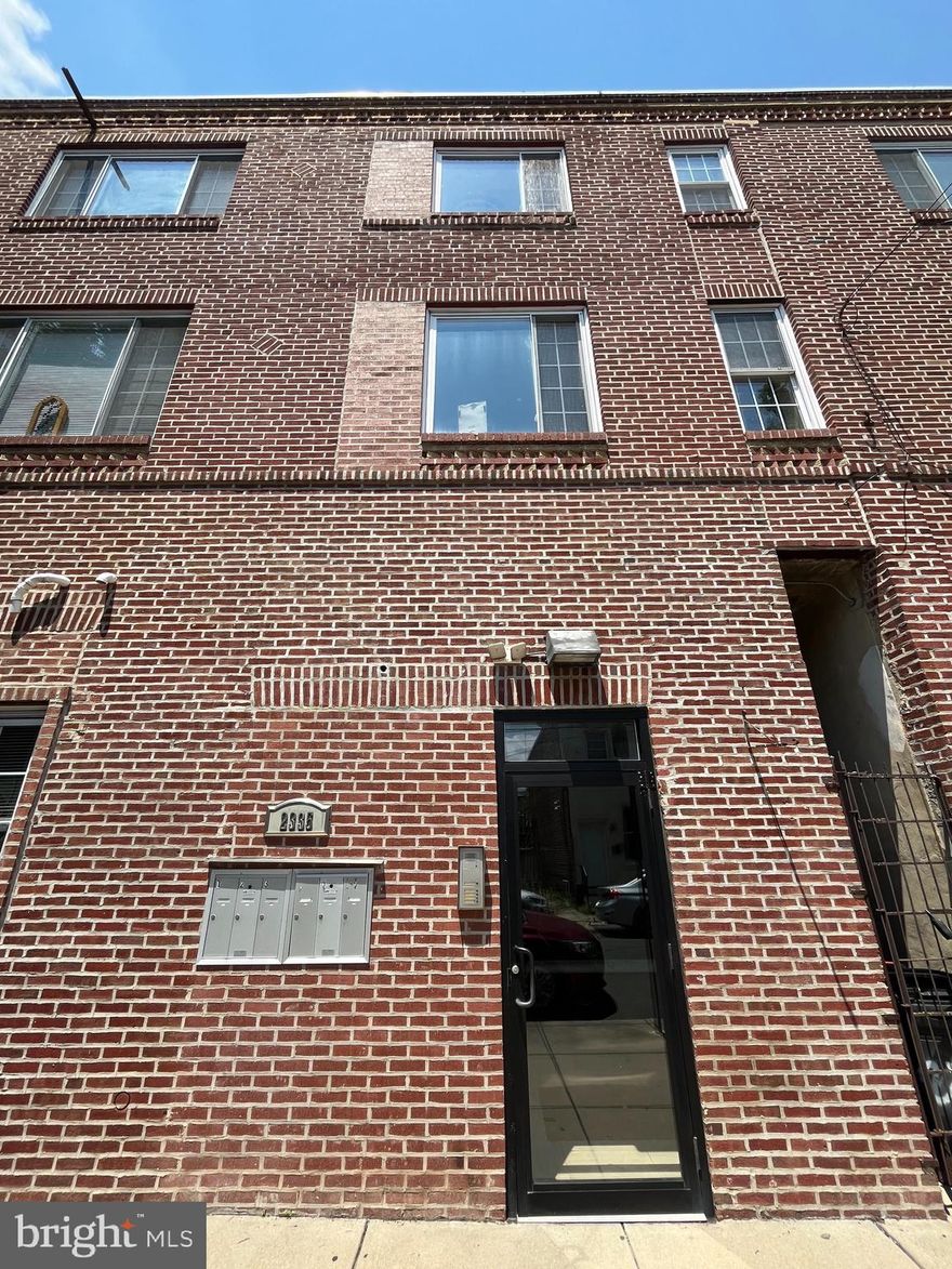 Welcome to 2335 Ellsworth St Unit 4! Spacious and sunny 2bed/1bath. Central air and heat, hardwood floors, washer/dryer, dishwasher, gas stove. 
Tenant responsible for all utilities. $25 flat water fee, Pets accepted on case by case basis. 
First,  last, security due at signing. Please apply though the Rentspree link. 
Available immediately