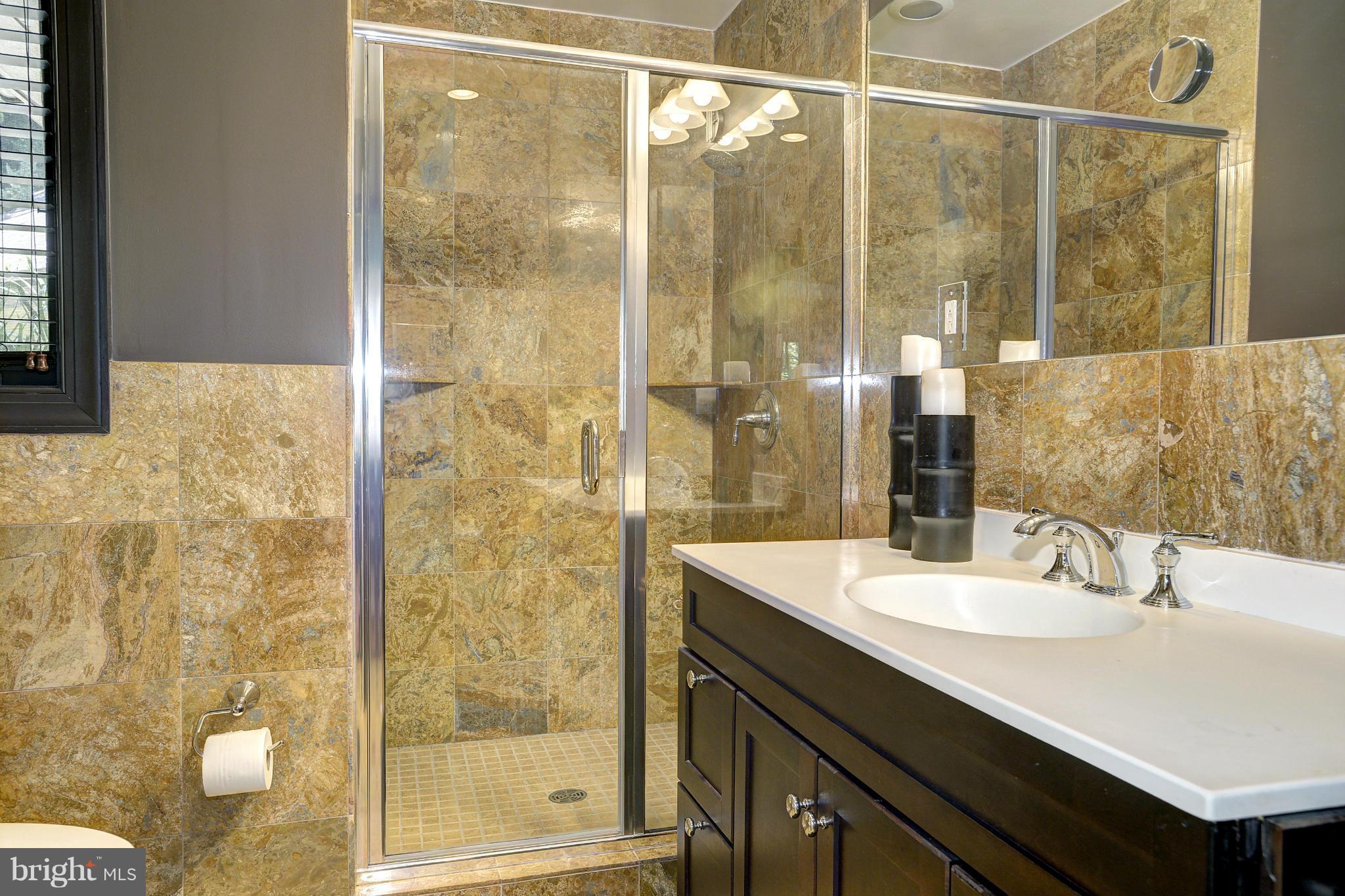 BRADLEY FARMS - Land