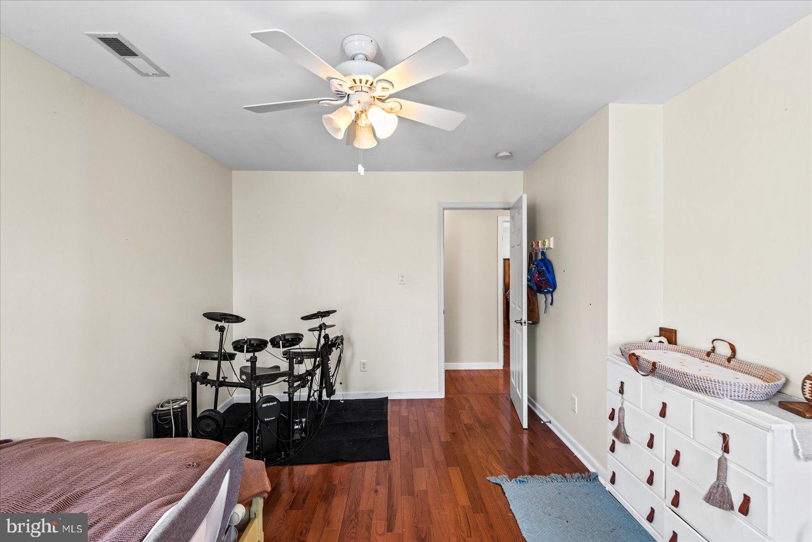 CASTLE PARK - Residential