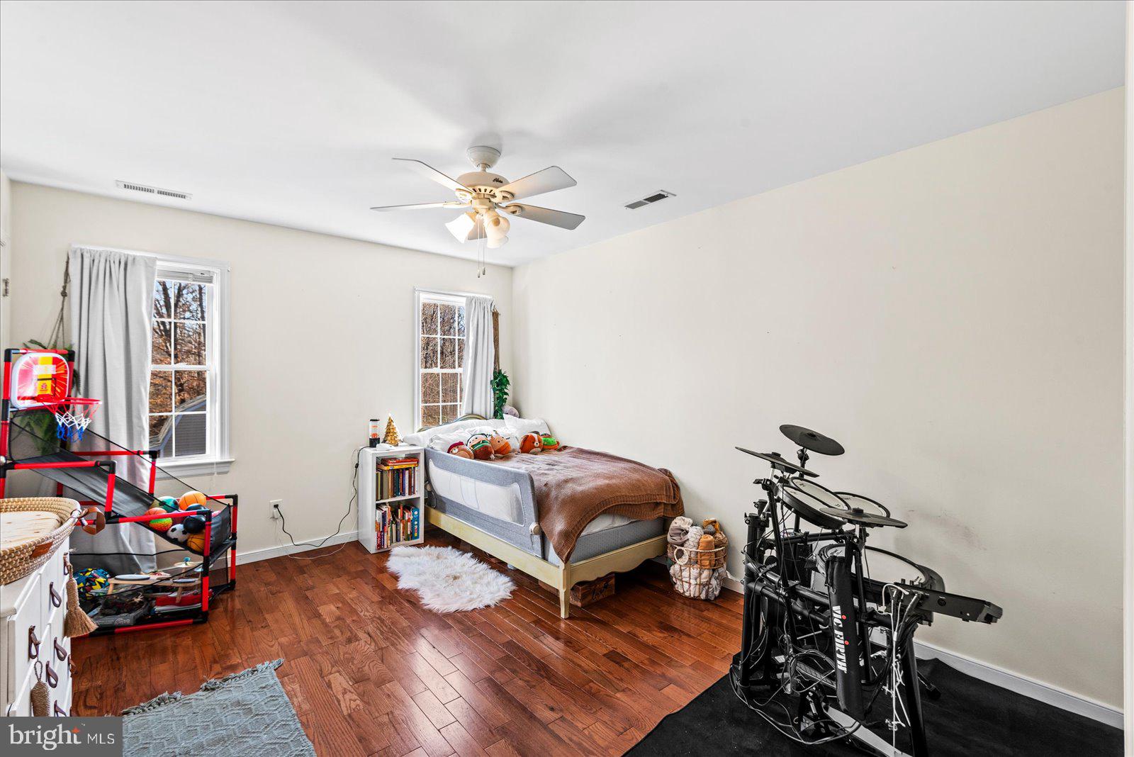 CASTLE PARK - Residential