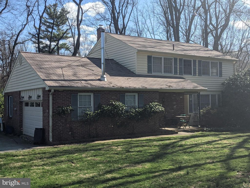 Photo of 11 N Sugartown Road, MALVERN, PA 19355 (MLS # PACT2116692)