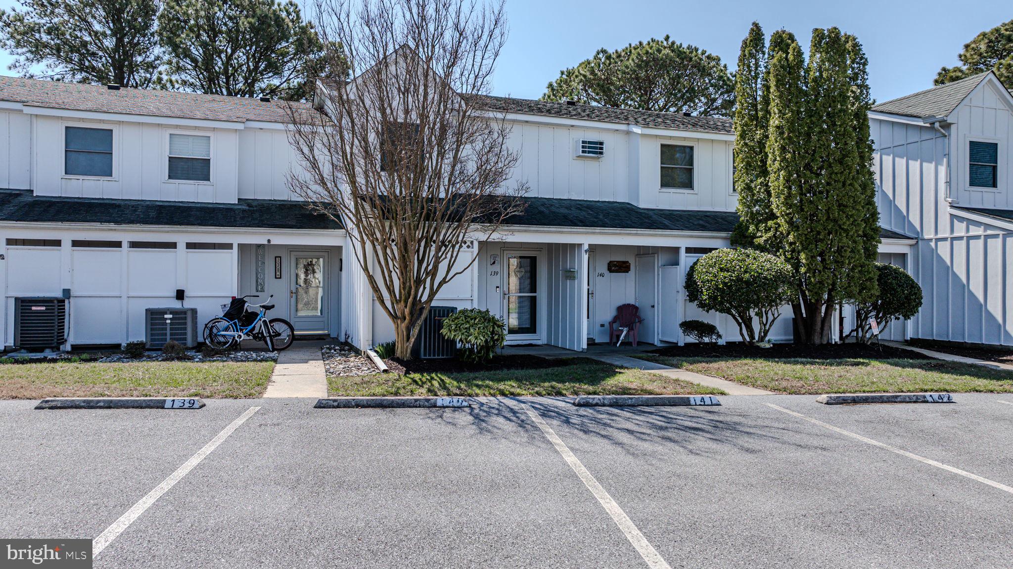 MALLARD LAKES - Residential