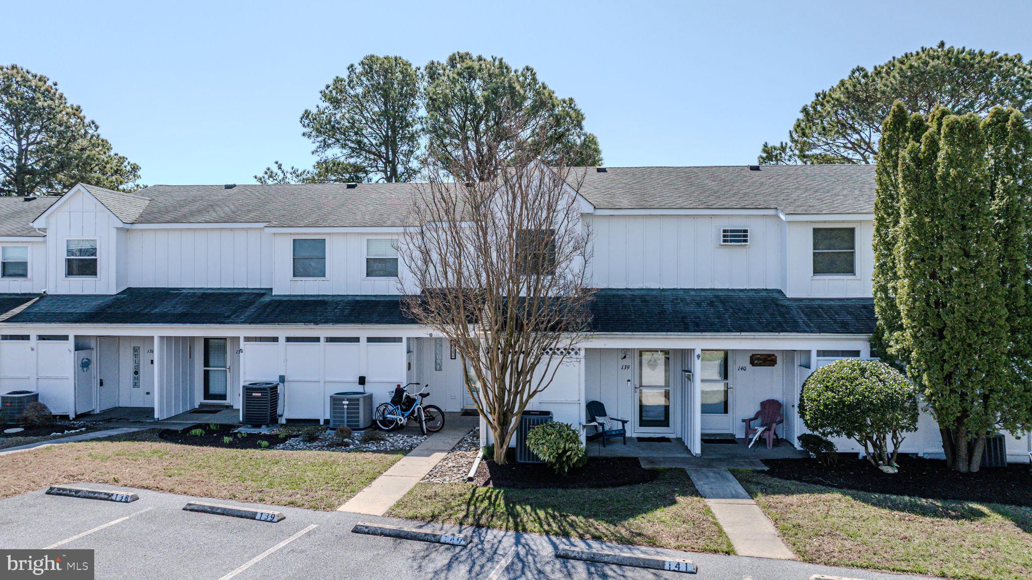 MALLARD LAKES - Residential