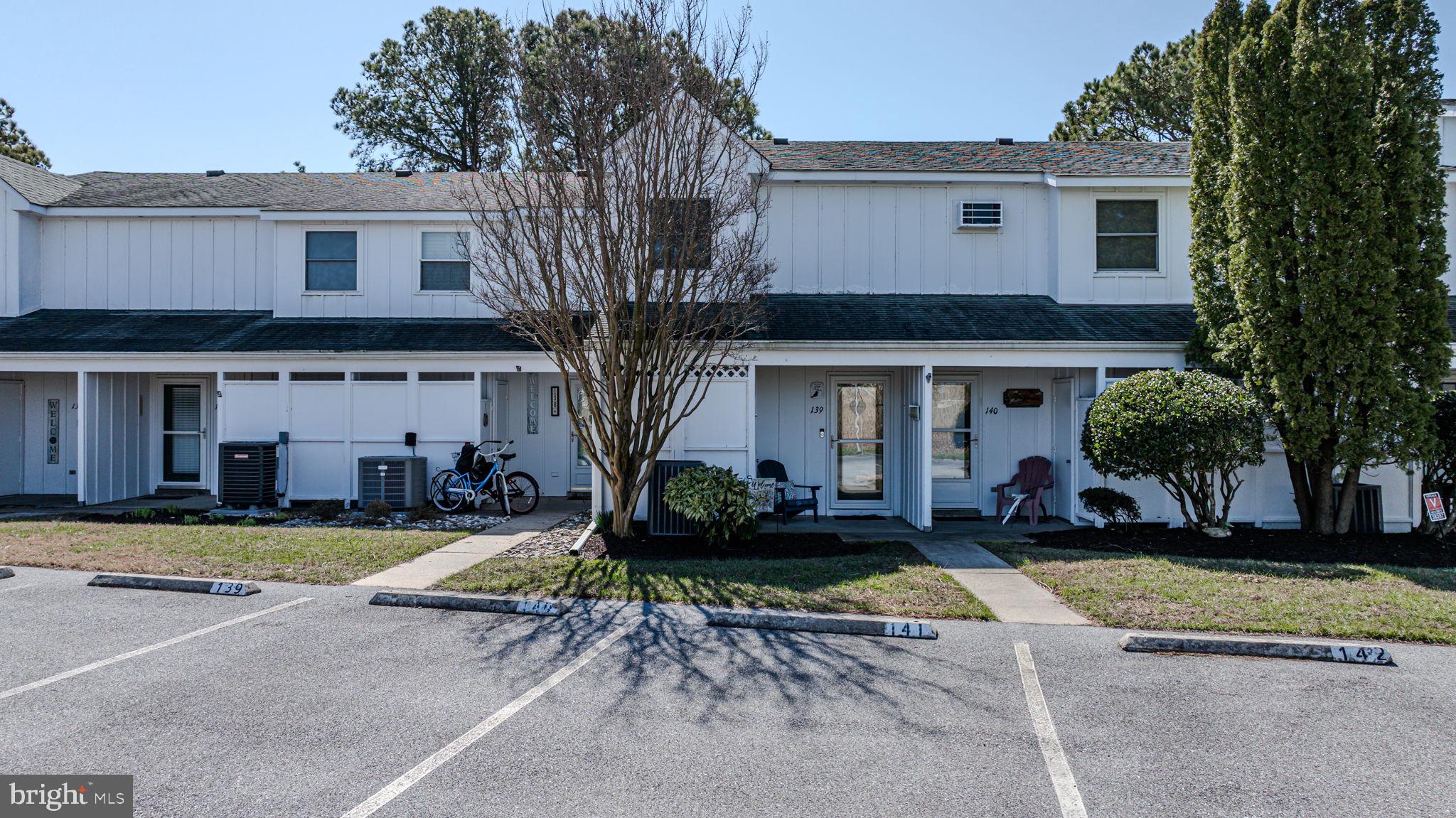 MALLARD LAKES - Residential