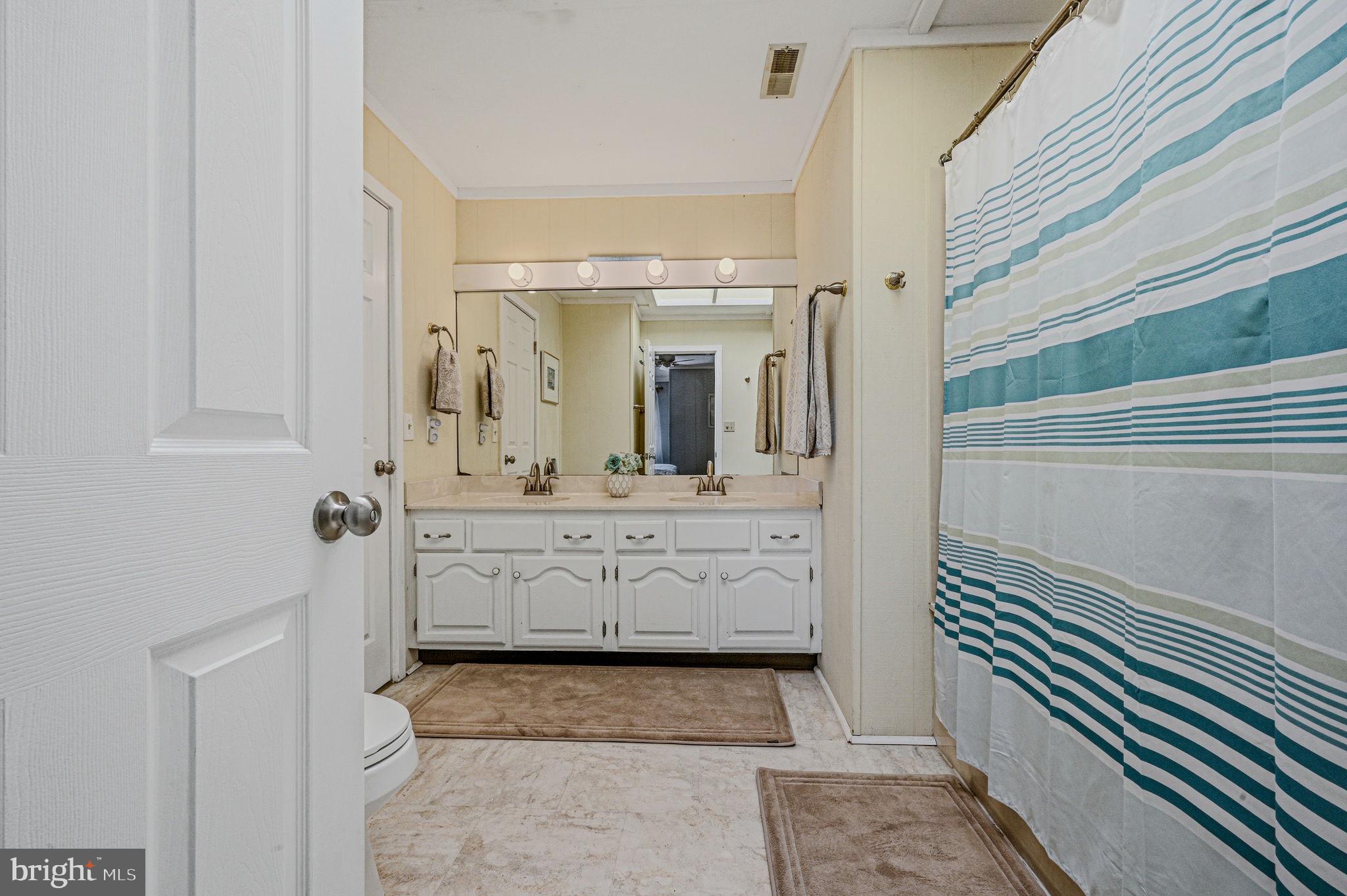 MALLARD LAKES - Residential