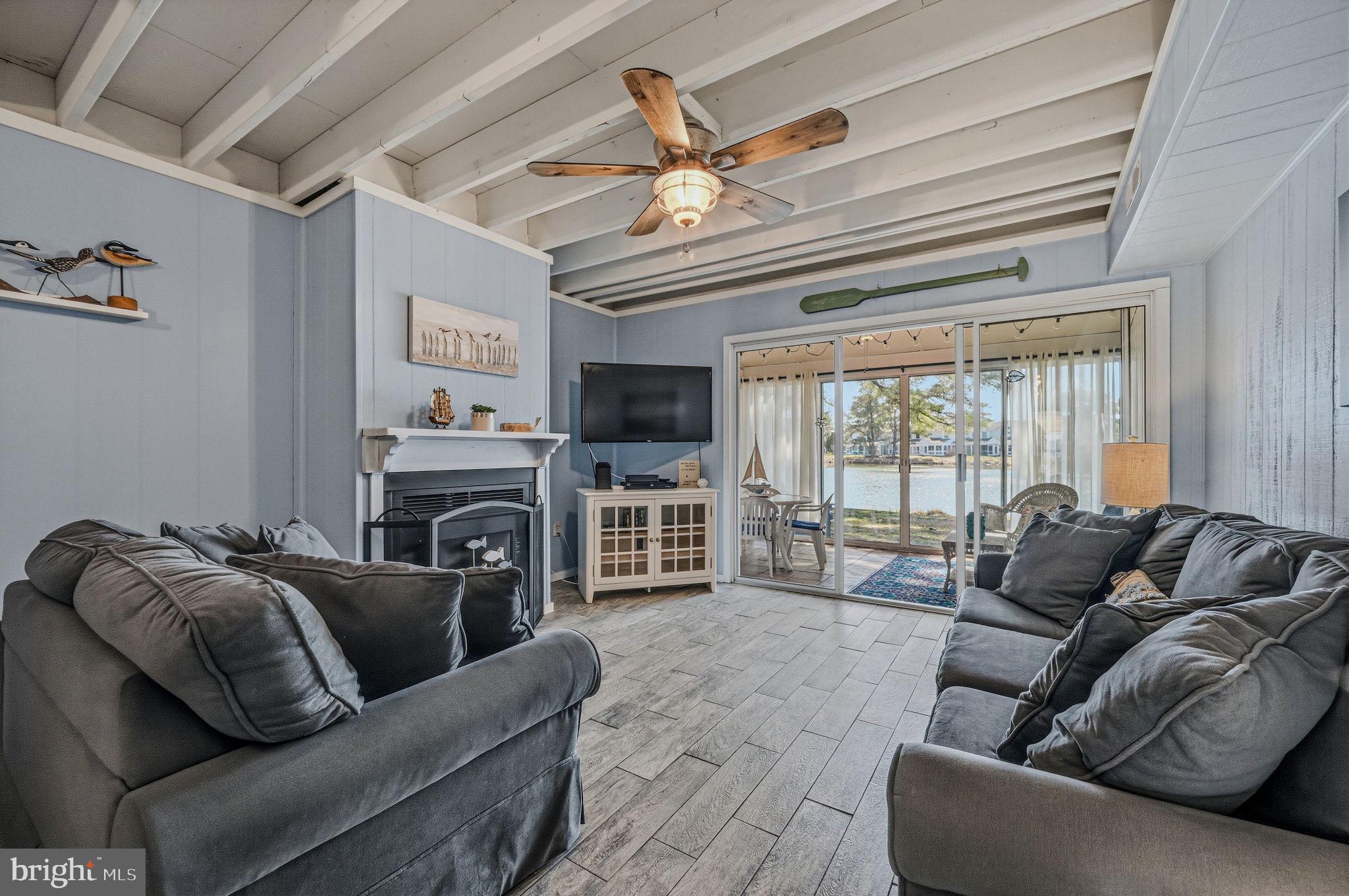 MALLARD LAKES - Residential