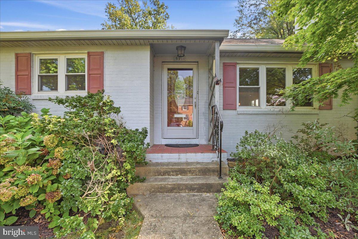 Search Homes 3 5911 GRAYSON STREET