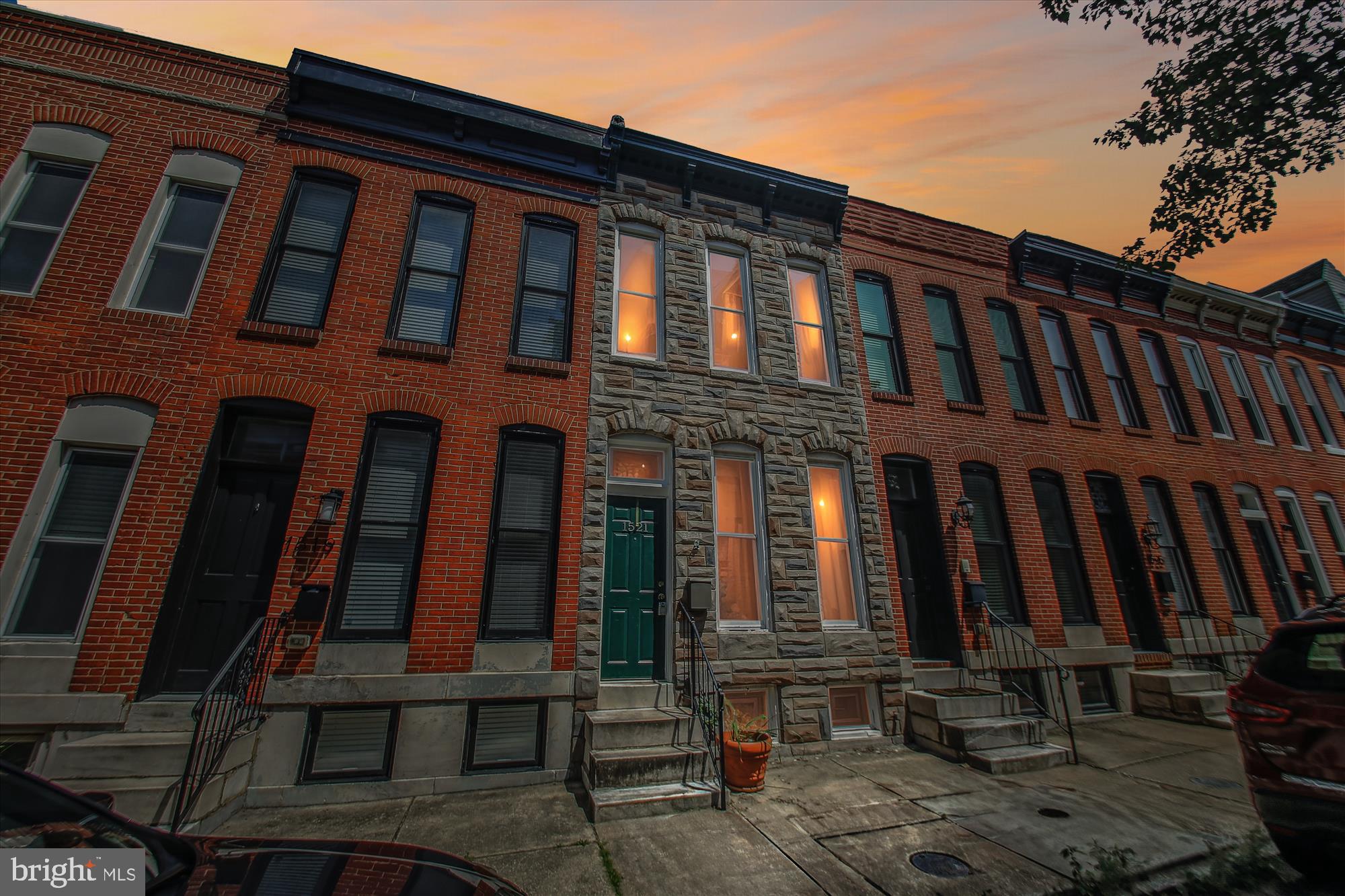 1521 MARSHALL STREET