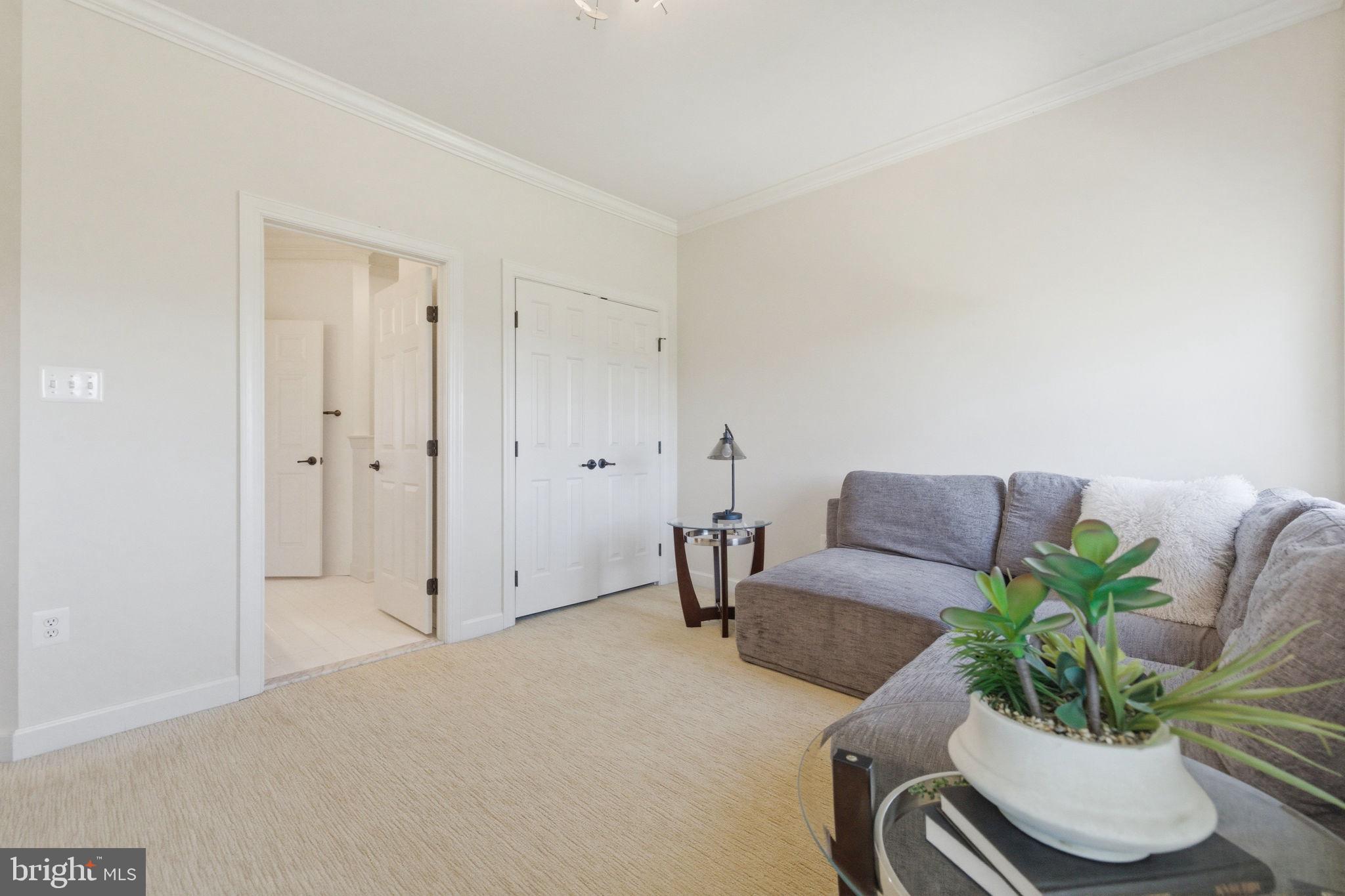 GLENBROOK - Residential