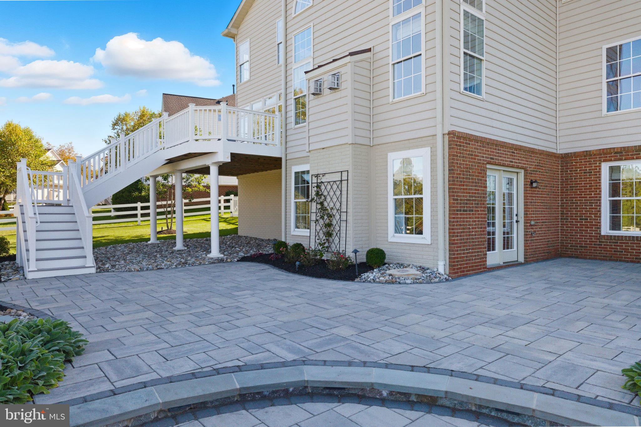 GLENBROOK - Residential