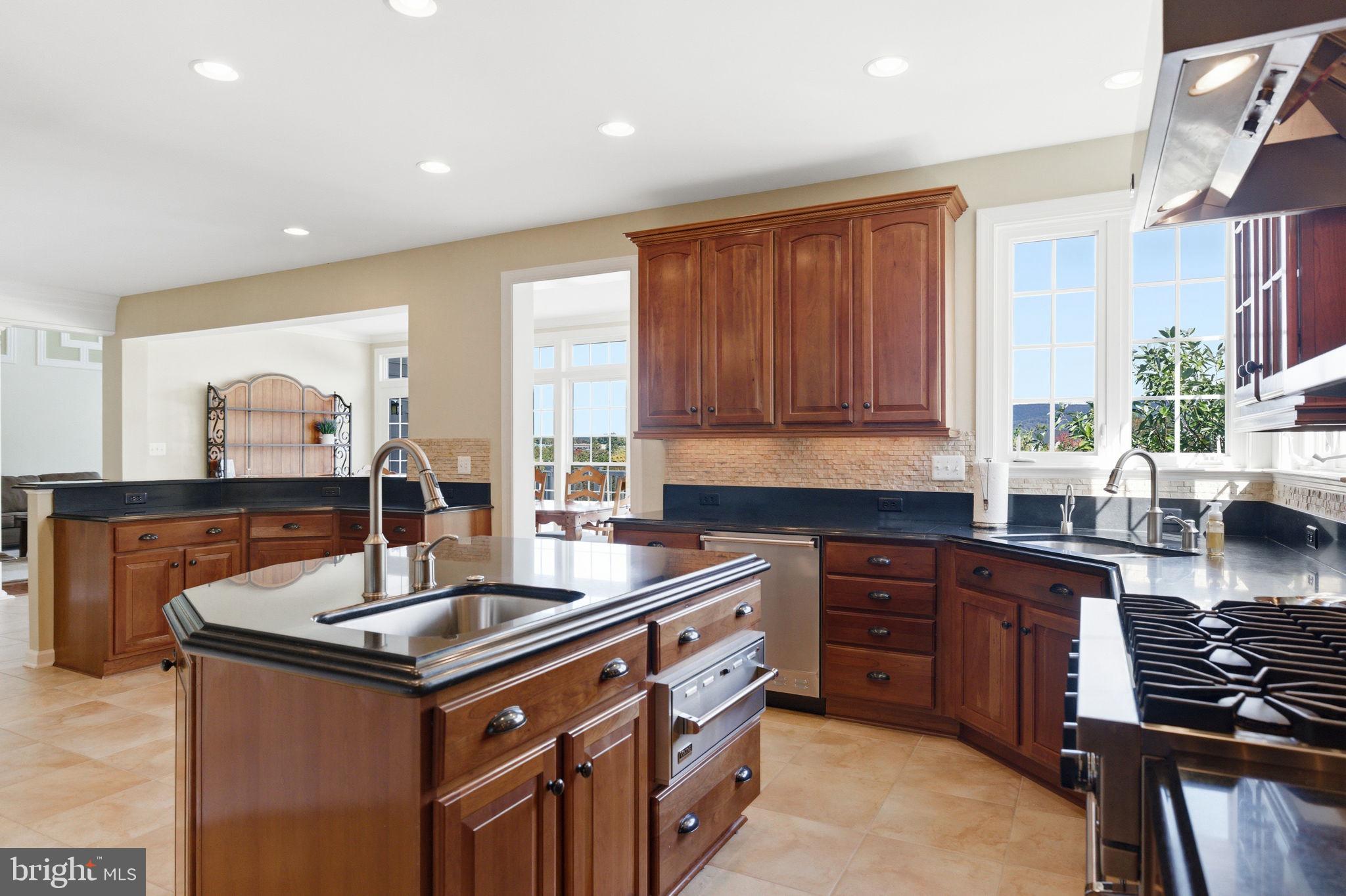 GLENBROOK - Residential