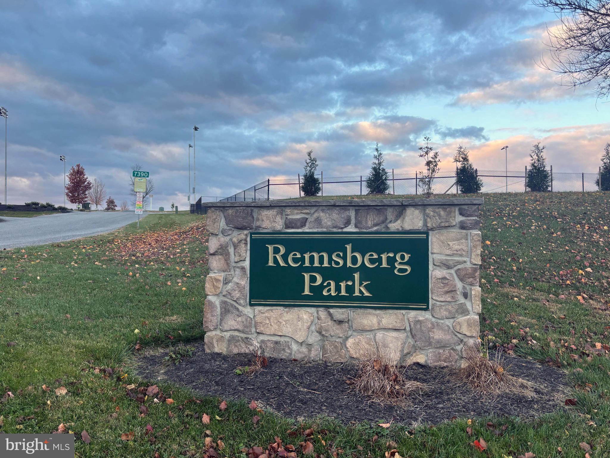 GLENBROOK - Residential