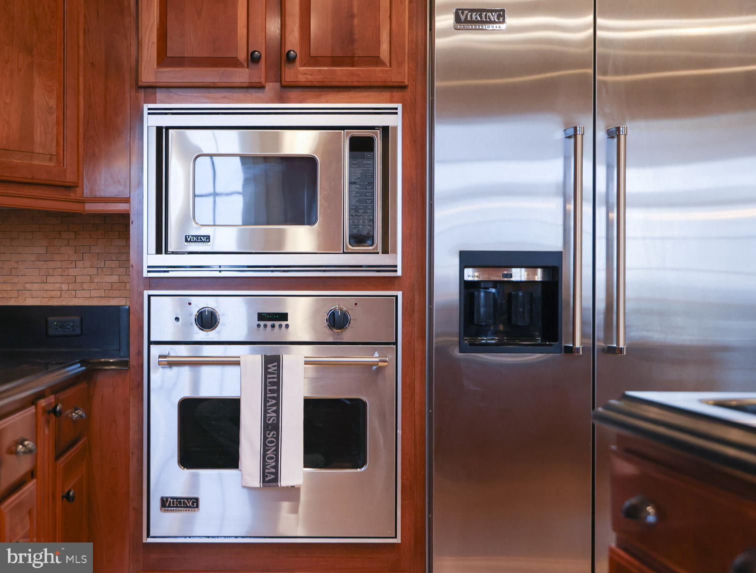 GLENBROOK - Residential