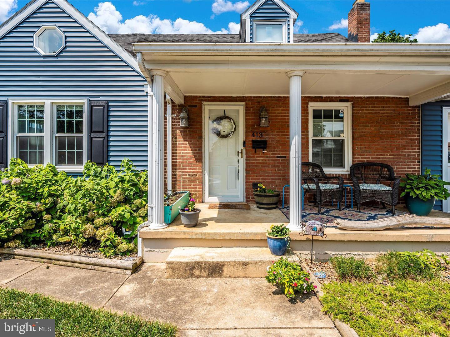 413 PANGBORN BOULEVARD