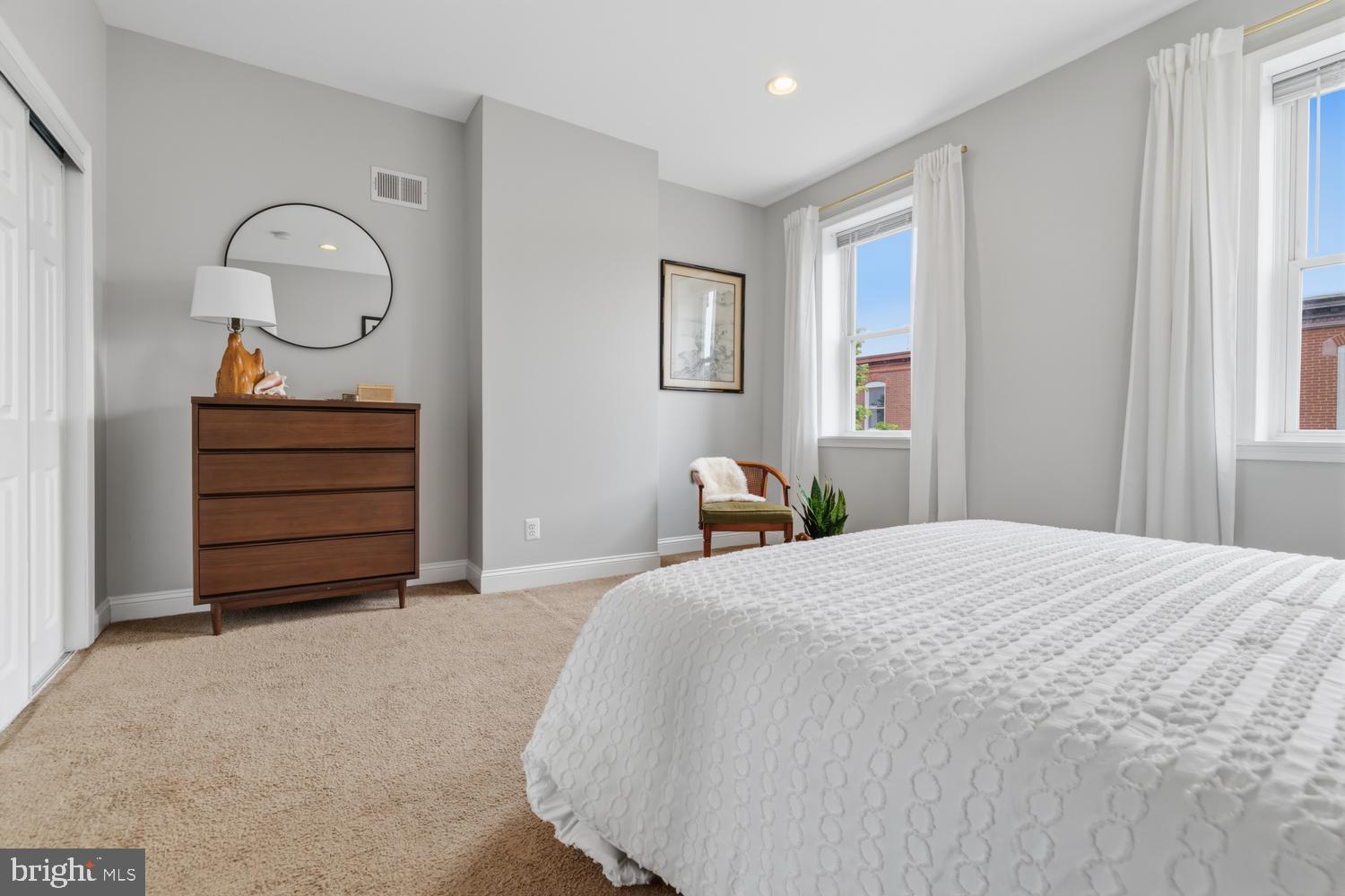 POINT BREEZE - Residential