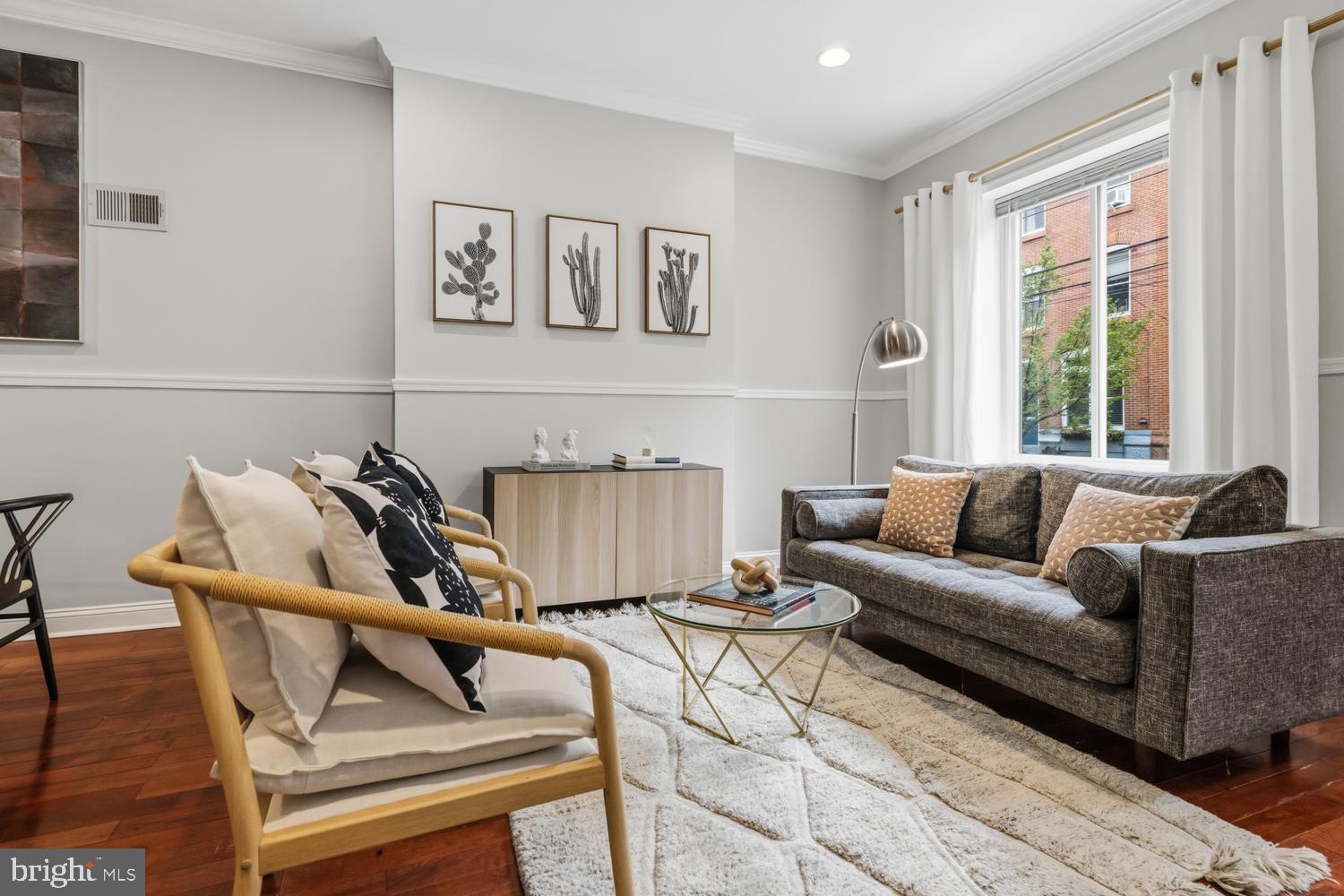 POINT BREEZE - Residential