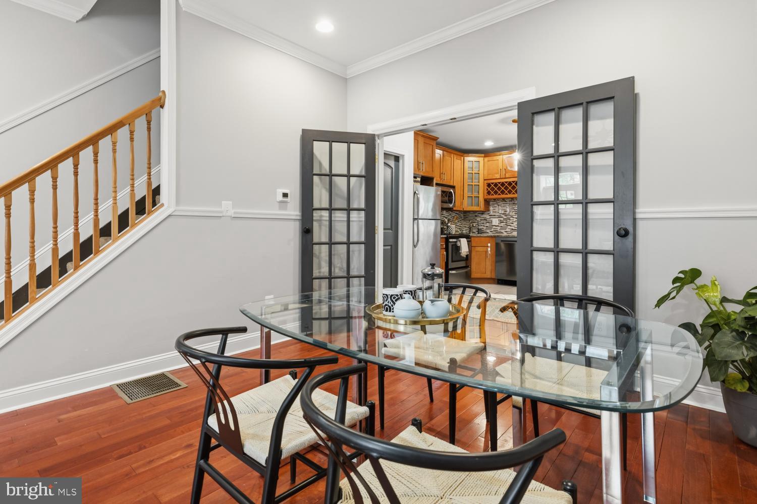 POINT BREEZE - Residential