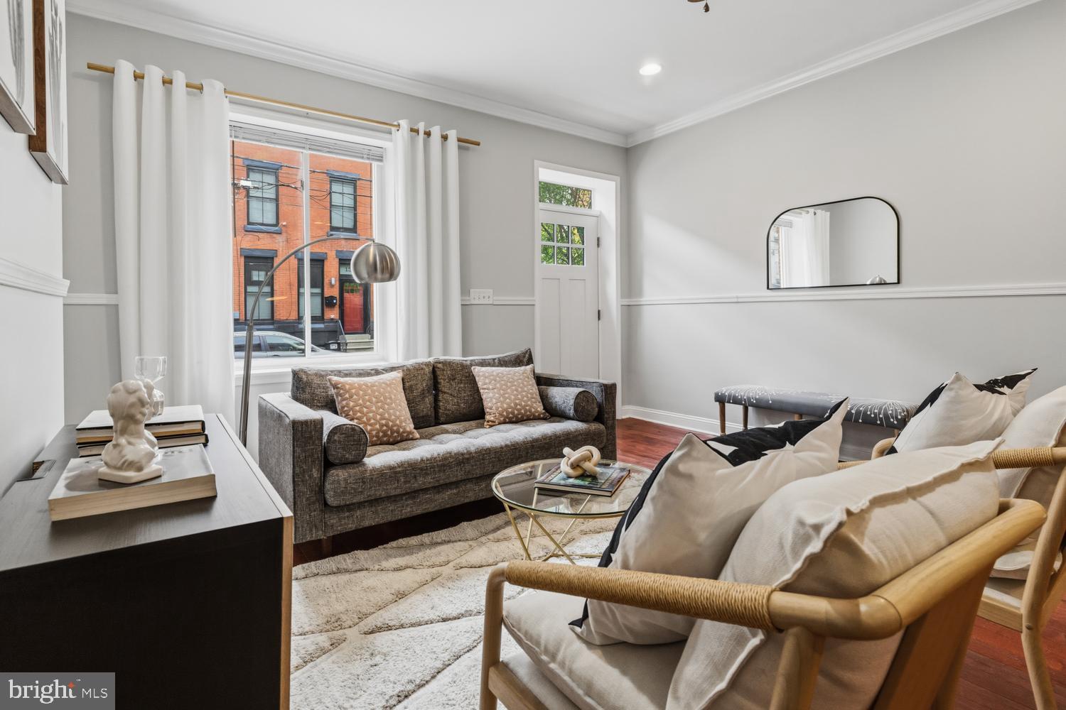 POINT BREEZE - Residential
